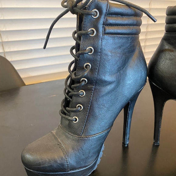 5-inch high heel ankle boots - Picture 6 of 12